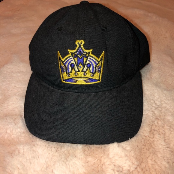 CCM Other - VINTAGE LA LOS ANGELES KINGS HOCKEY CCM NHL HAT